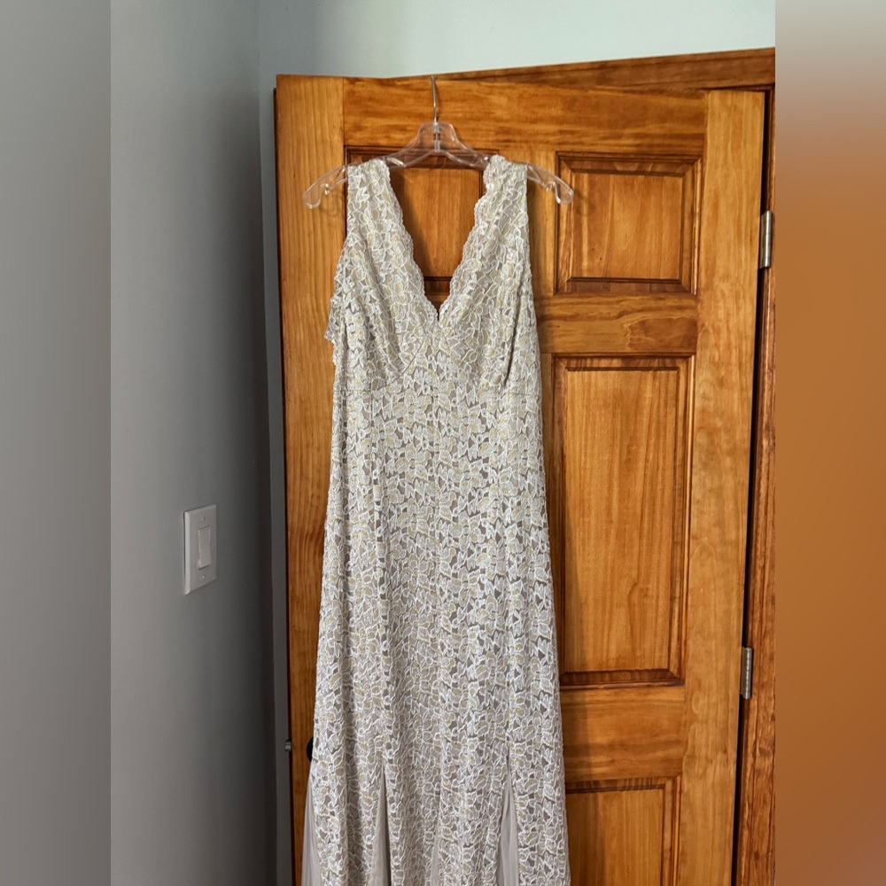 Great for cruise, prom or wedding.